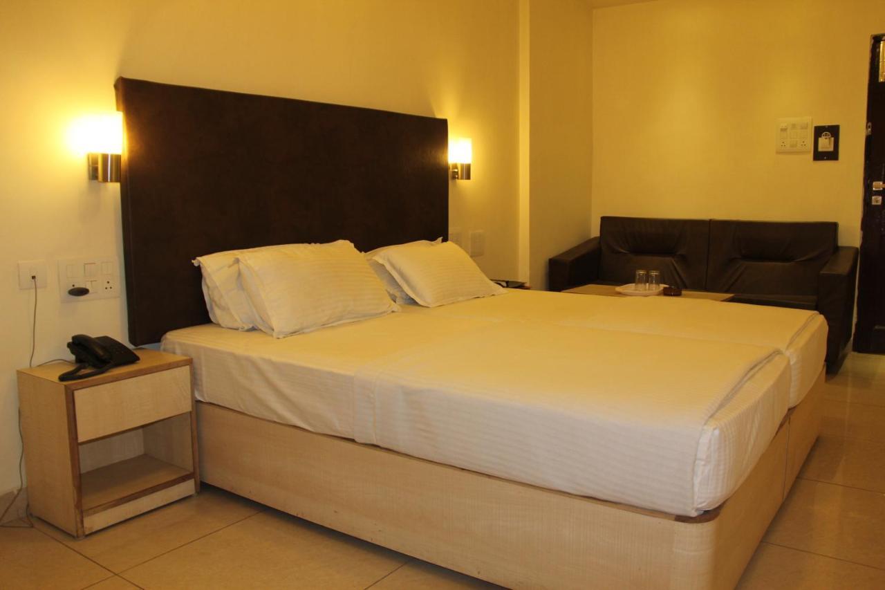 Hotel Vijay Shree Deluxe Patna  Room photo